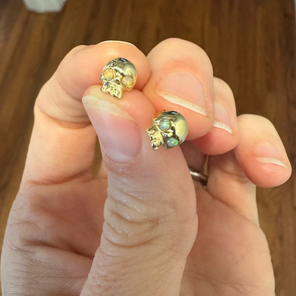 Catbird Mini Skull earrings (pair)